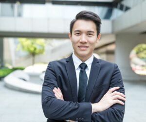 Gelombang Inovasi: Kisah Inspiratif Pengusaha Muda yang Mengubah Lanskap Bisnis