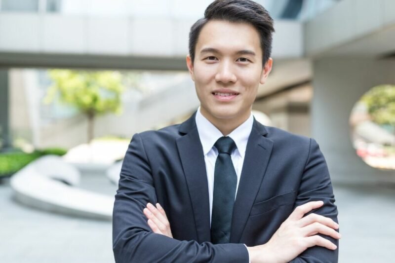 Gelombang Inovasi: Kisah Inspiratif Pengusaha Muda yang Mengubah Lanskap Bisnis