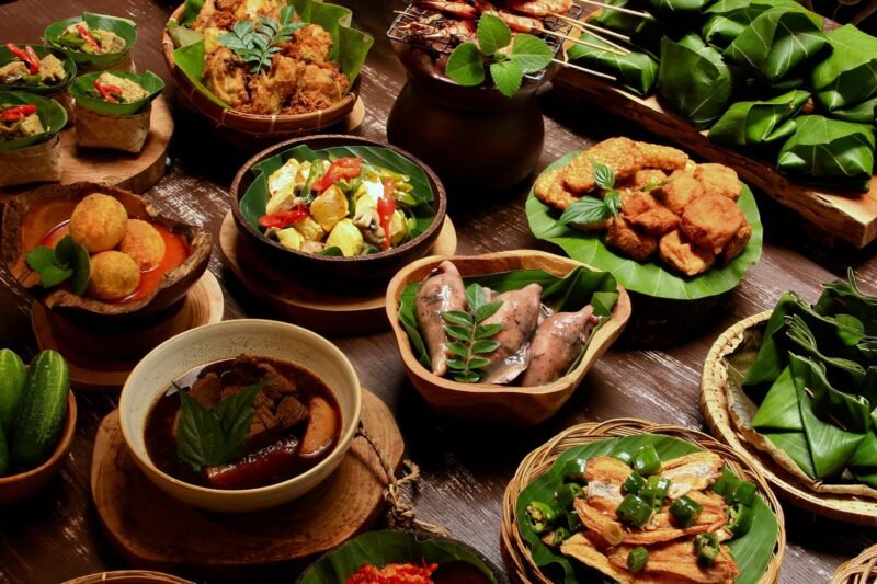 Tentu, mari kita bahas makanan sehat kekinian dalam sebuah artikel yang informatif dan mudah dipahami.