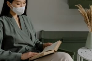 Tentu, mari kita susun artikel informatif tentang me time dengan gaya yang menarik dan mudah dipahami.