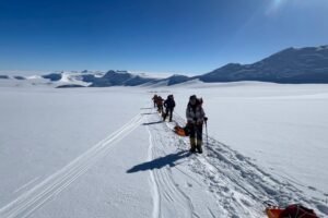 Antartika: Destinasi Wisata Es yang Semakin Populer – Mengungkap Keajaiban dan Tanggung Jawab