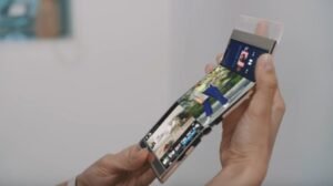 Era Baru Ponsel: Mengintip Masa Depan dengan Layar Gulung yang Memukau