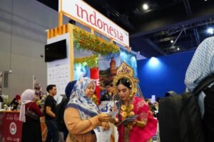 Gelombang Perubahan di Industri Pariwisata: Tren, Tantangan, dan Peluang di Era Baru