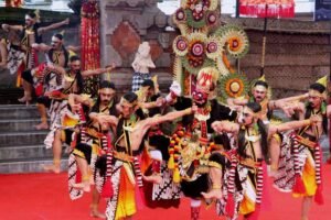 Menari di Tengah Zaman: Kabar Terkini dan Upaya Pelestarian Tari Tradisional Indonesia