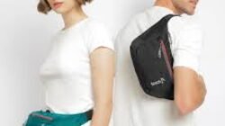 Tips Memilih Tas Pinggang atau Waist Bag yang Aman Dari Incaran Pencopet Saat Berkerumun